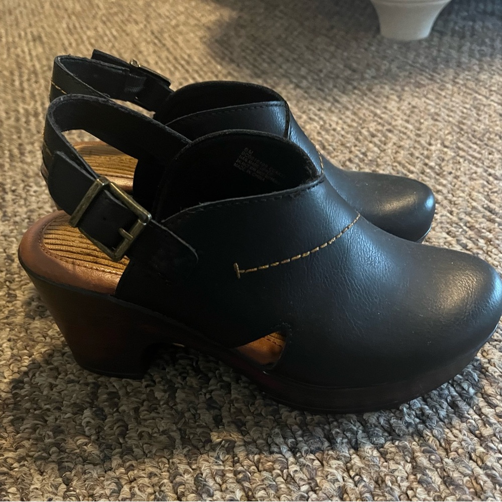 boc Black Mules & Clogs with Chunky Heel and Leather Finish